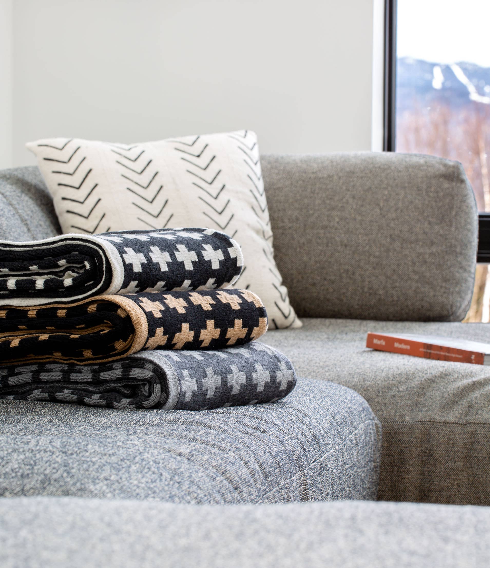Wool Small Cross Reversible Throw Blanket: Charcoal / Aluminum