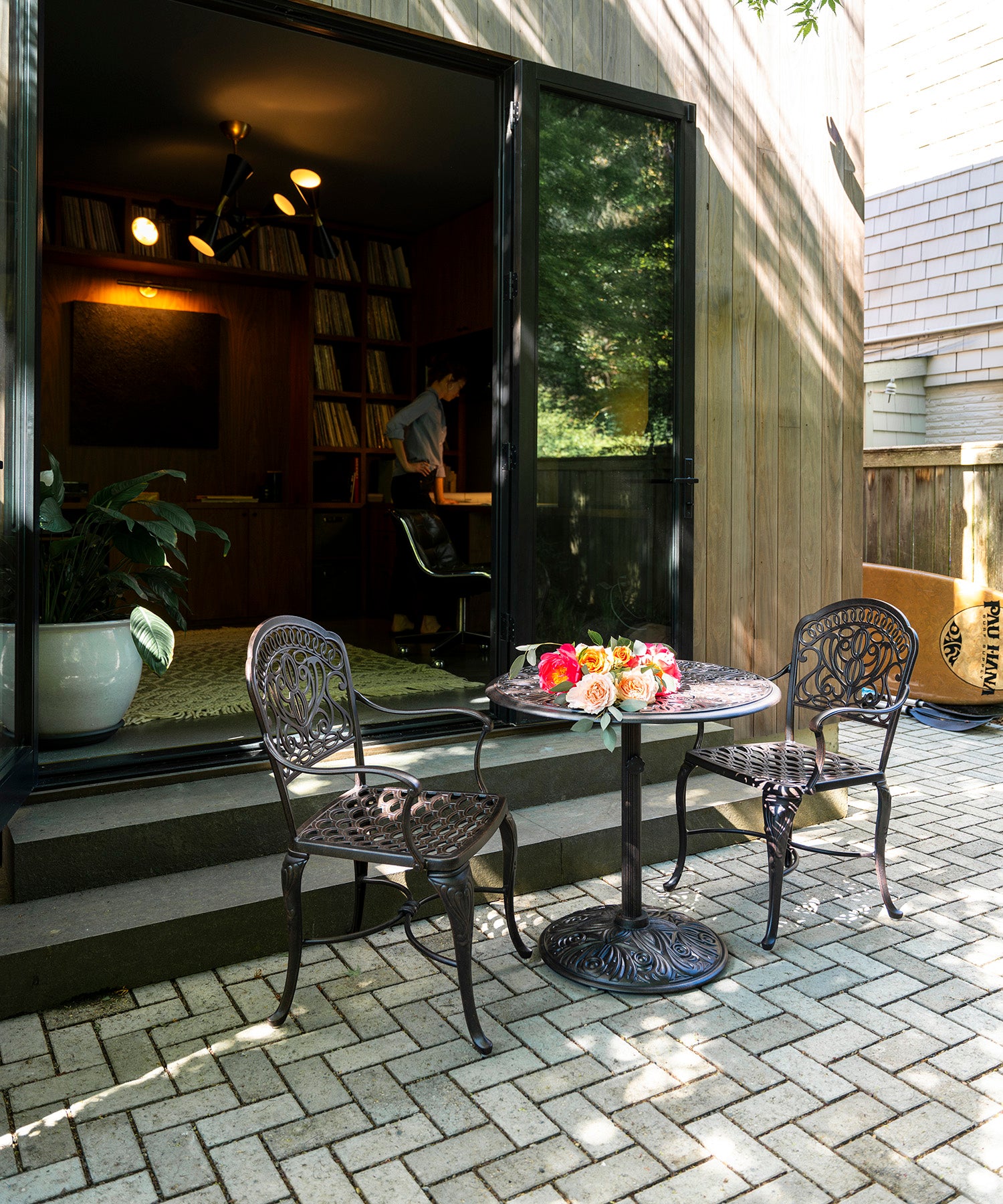 TUSCANY 30" RD BISTRO TABLE, DESERT MIST