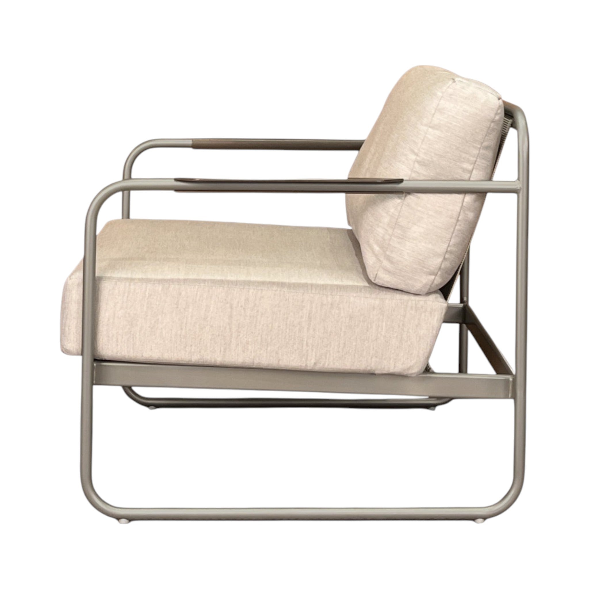 MIRAGE LOUNGE CHAIR
