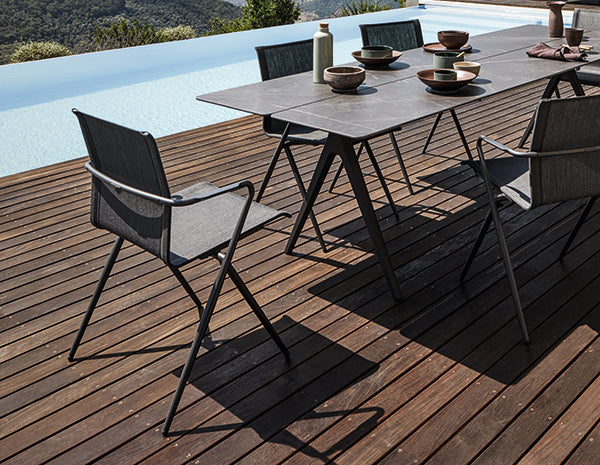 RYDER STACKING ARM CHAIR