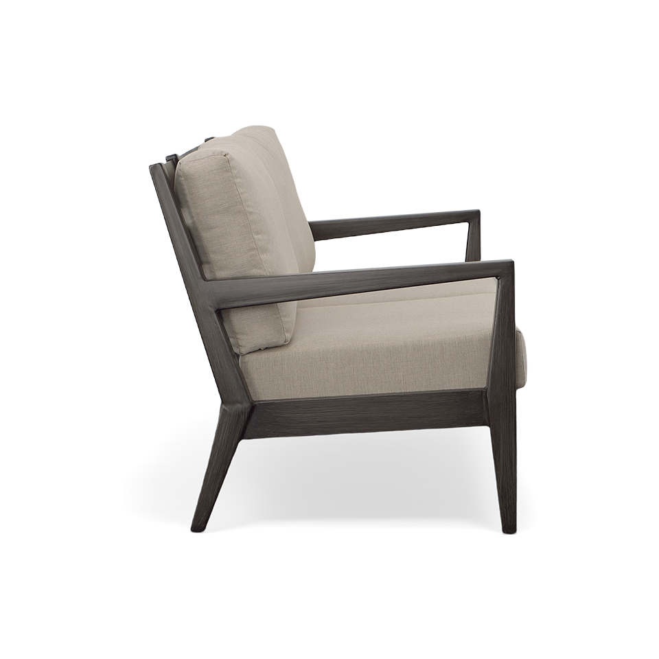 LUCIA LOVESEAT